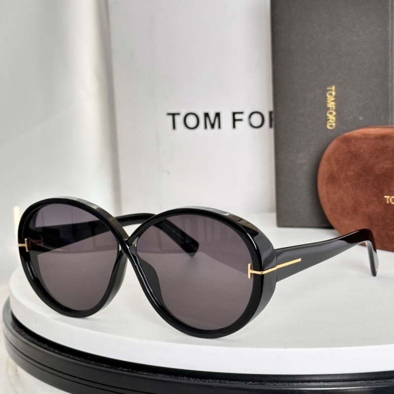 TOM FORD